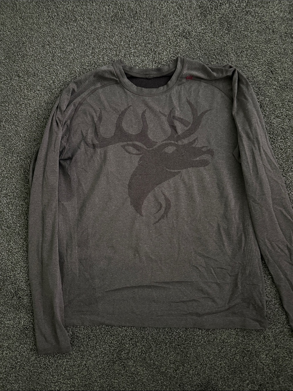 Lululemon Metal Vent Long Sleeve Graphic Deer Tee - Dark Gray